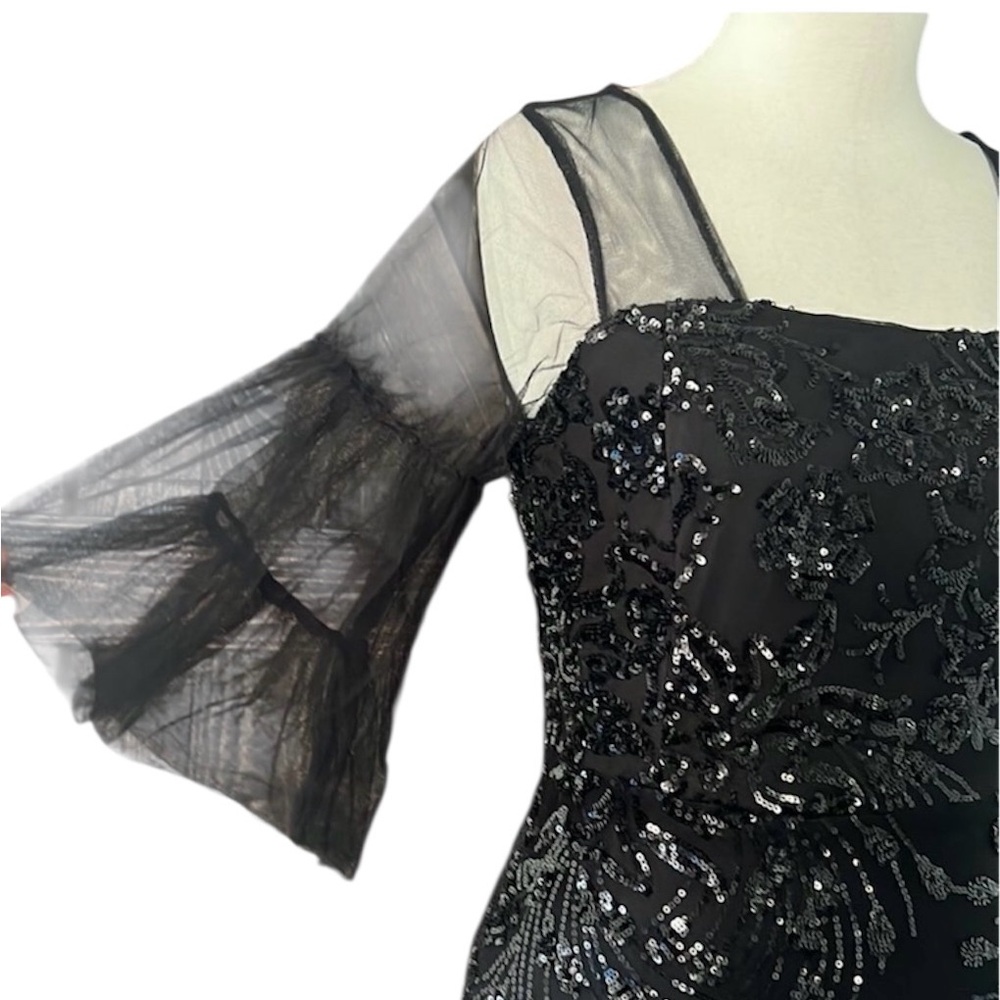 Elegant Black Sequin Wedding Dress - Picture 5 of 14